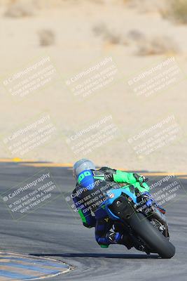 media/Dec-05-2024-Racers Edge (Thu) [[e102e0690b]]/3-B Group/Session 1 Turn 8 Backside/